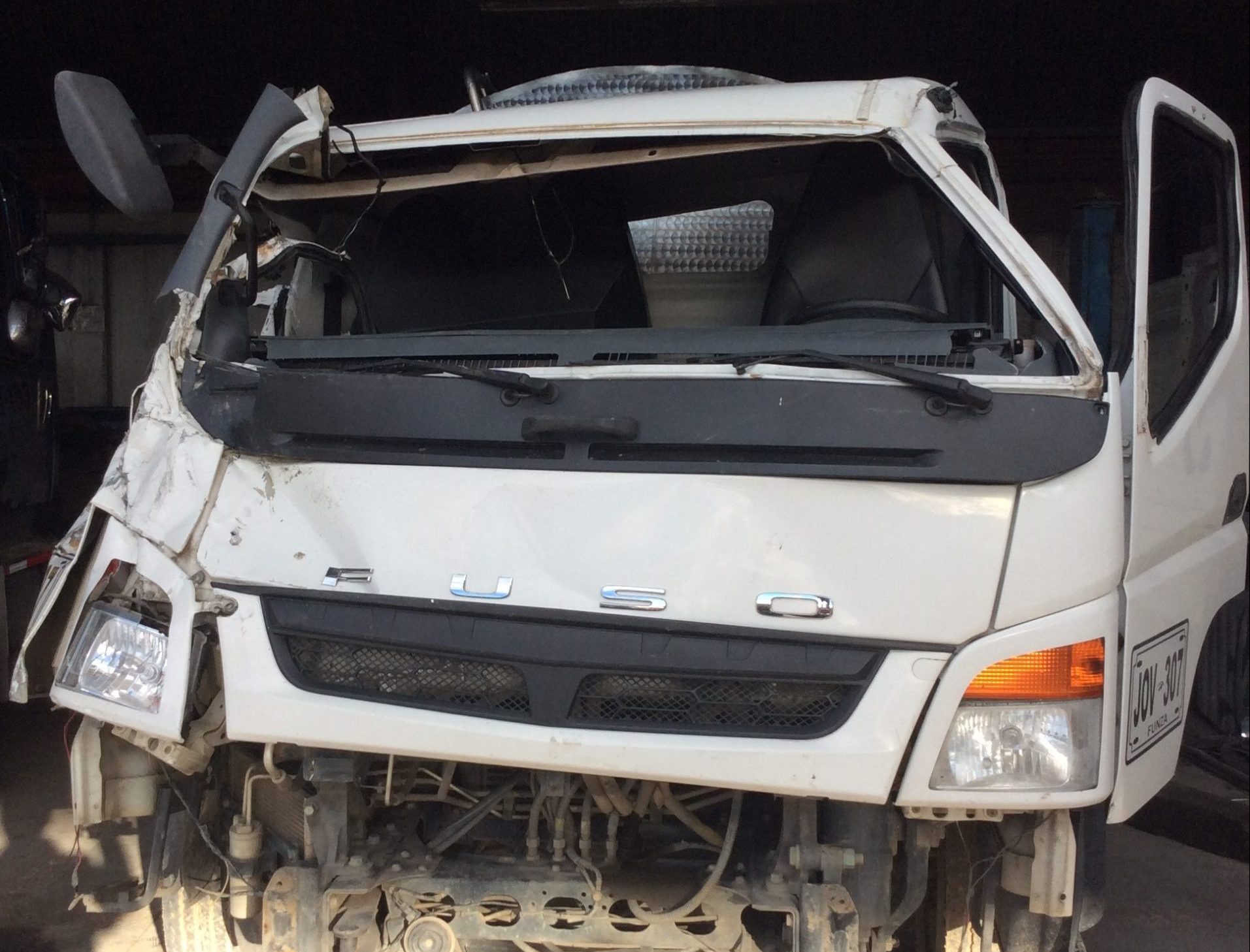 Pintura - Reparación - Mercedes Benz - Fuso - Freightliner - Columbia - Cascadia - New Cascadia - Sprinter - Vitto - FI - FA - Canter - M2 106 - SD114